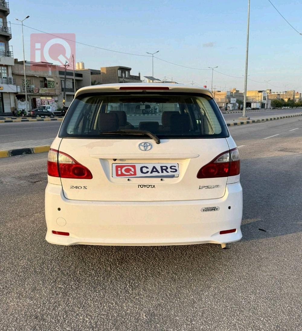 تويوتا إبسم